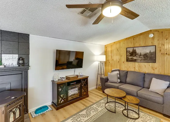1 Mi To Woodland Lake! W/ Dog-friendly Yard Holiday home Pinetop-Lakeside