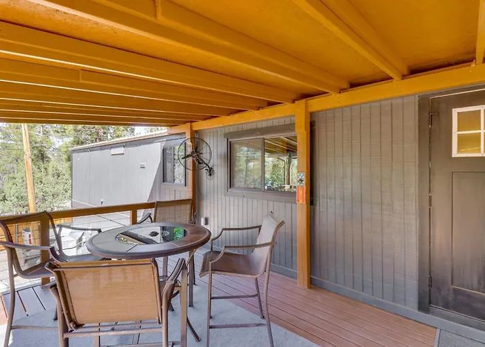 1 Mi To Woodland Lake! W/ Dog-friendly Yard * Pinetop-Lakeside